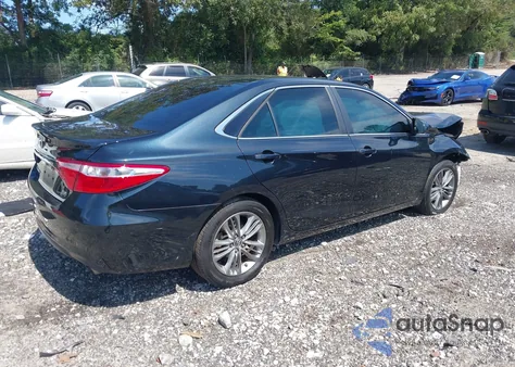 2015 Toyota Camry Se z USA, uszkodzony, nr VIN 4T1BF1FK8FU107929